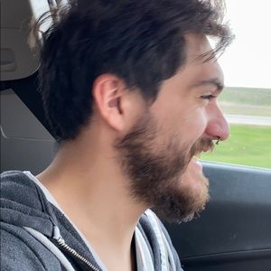 Meet your Posher, Luis